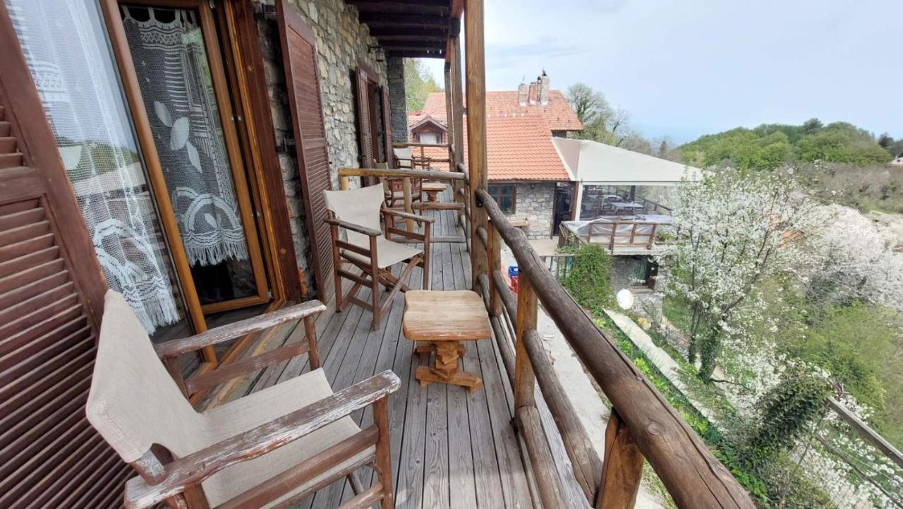 Arxontiko Agonari Hotel Metamorfosi  Bagian luar foto