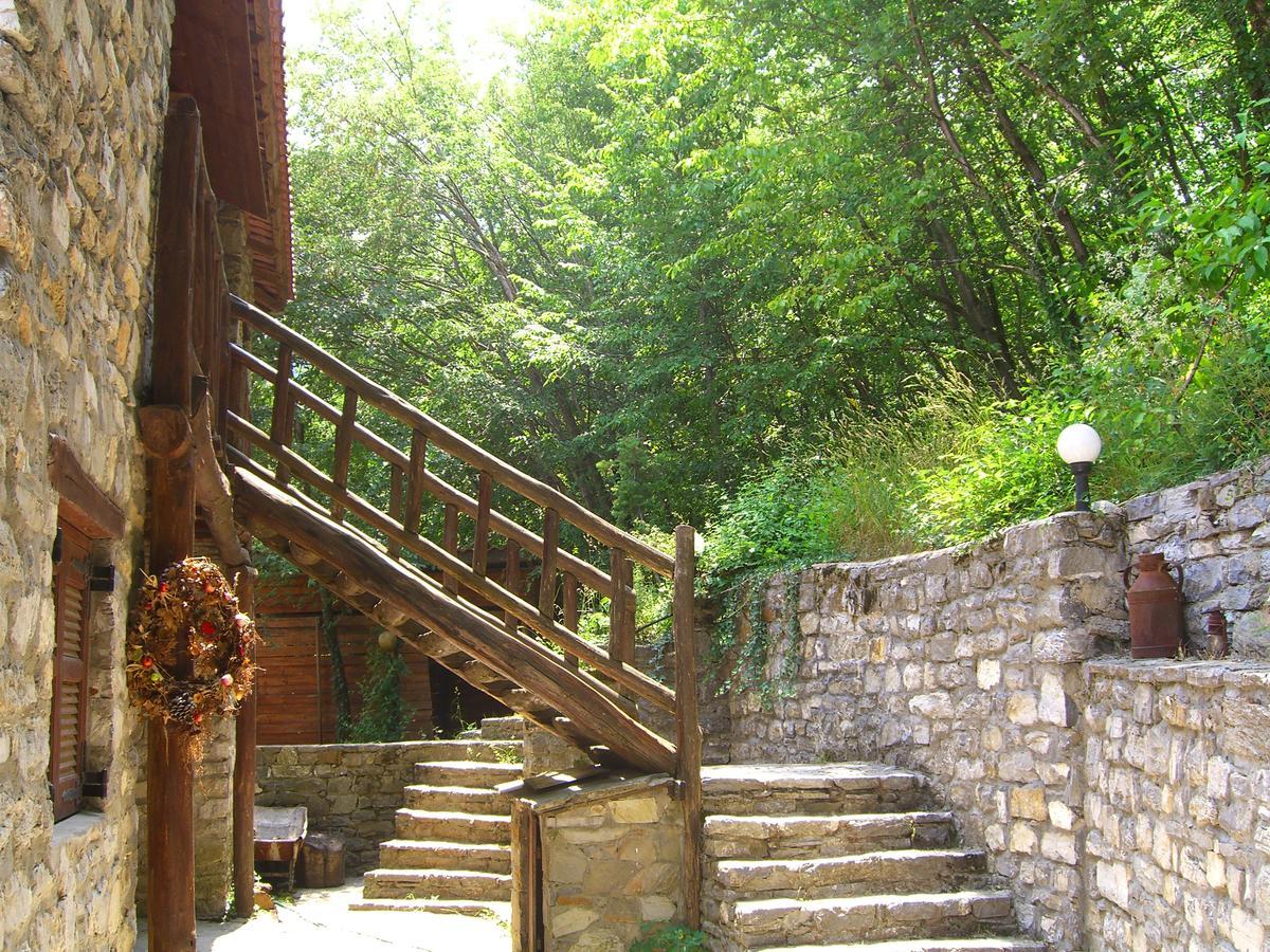 Arxontiko Agonari Hotel Metamorfosi  Bagian luar foto